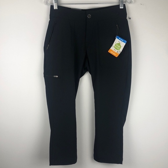 NEW Columbia Savanna Hill Utility Hiking Capri Black Stretch Pocket Outdoor Pant - Picture 1 of 16